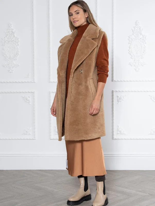 Weekend Rita Recycled Vegan Shearling Gilet | Camel